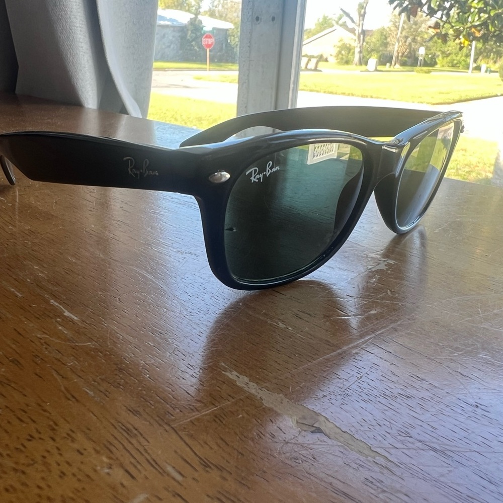Ray-Ban Wayfarer Sunglasses